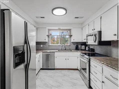 11577 Finnegans Way Oregon City OR 97045