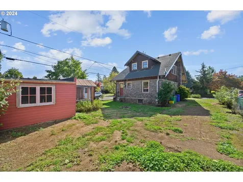 7065 NE Oregon Street Portland OR 97213