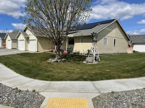 710 W Sandpiper Avenue Hermiston OR 97838