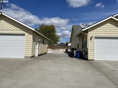 710 W Sandpiper Avenue Hermiston OR 97838