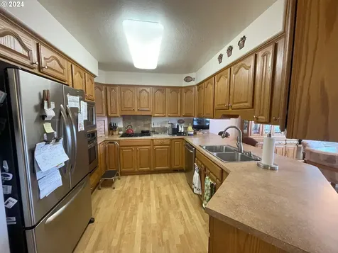 710 W Sandpiper Avenue Hermiston OR 97838