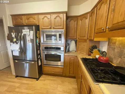 710 W Sandpiper Avenue Hermiston OR 97838