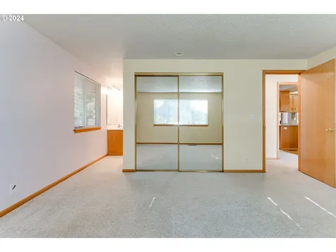 530 66th Street Springfield OR 97478