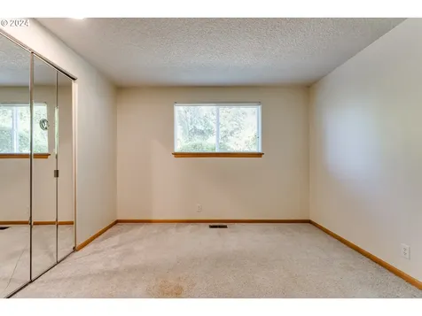 530 66th Street Springfield OR 97478