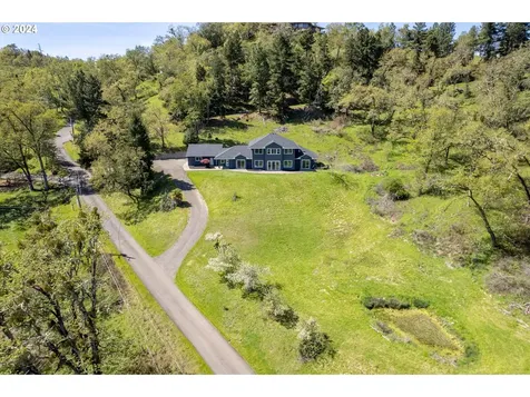 721 Bellwood Lane Roseburg OR 97471