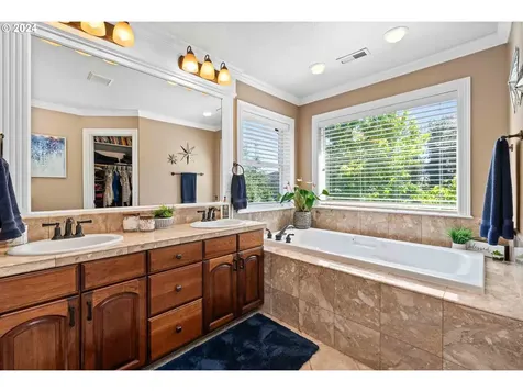 4500 Nw 9th Circle Camas WA 98607