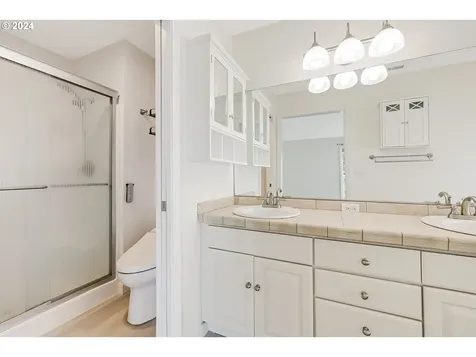 13145 SW Clearview Way Portland OR 97223