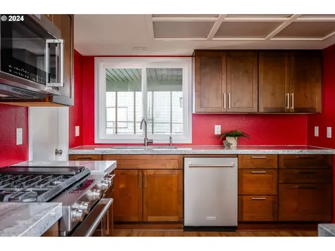6536 SW 177th Place Beaverton OR 97007