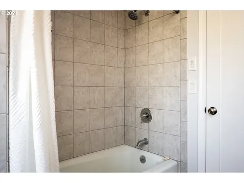 6536 SW 177th Place Beaverton OR 97007