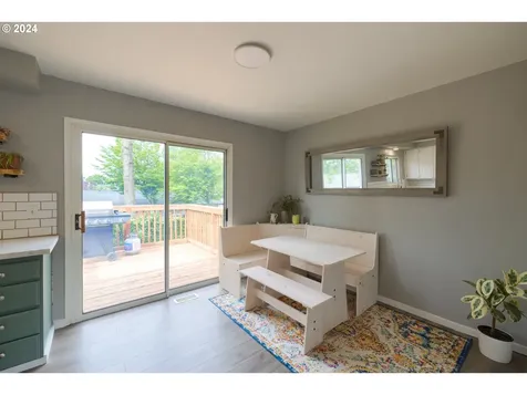 3581 Ne 7th Court Gresham OR 97030