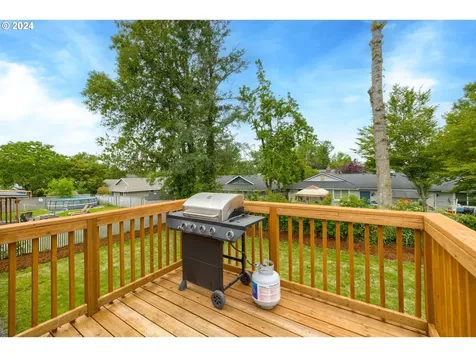 3581 Ne 7th Court Gresham OR 97030