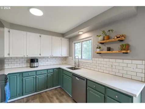 3581 Ne 7th Court Gresham OR 97030