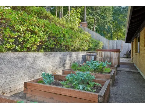 1405 Sw Upland Drive Portland OR 97221