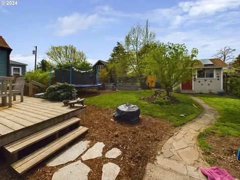 336 Ne 13th Street Mcminnville OR 97128