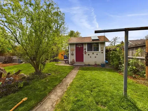 336 Ne 13th Street Mcminnville OR 97128