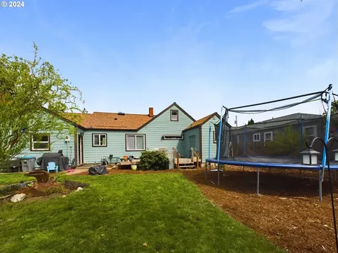 336 Ne 13th Street Mcminnville OR 97128
