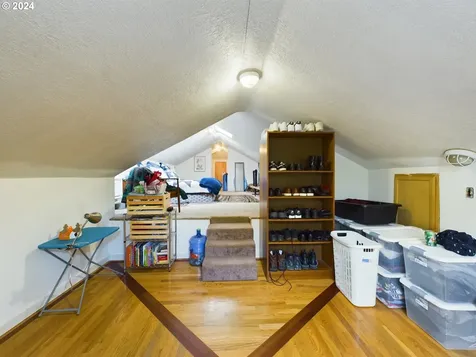 336 Ne 13th Street Mcminnville OR 97128