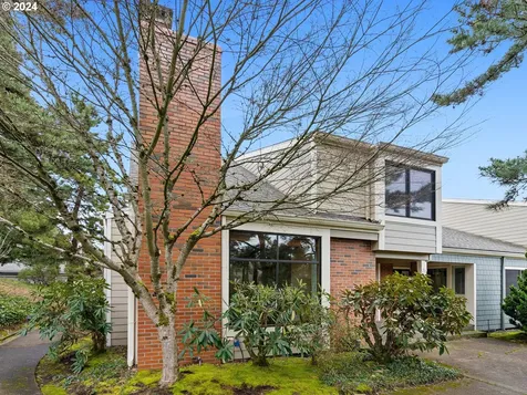 2001 Bonniebrae Drive Lake Oswego OR 97034