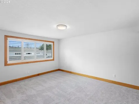 2001 Bonniebrae Drive Lake Oswego OR 97034
