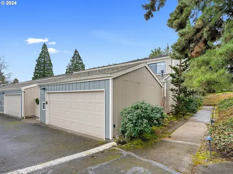 2001 Bonniebrae Drive Lake Oswego OR 97034
