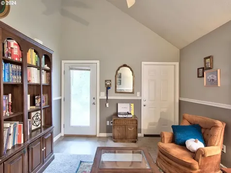 309 W Sherman Street Newberg OR 97132