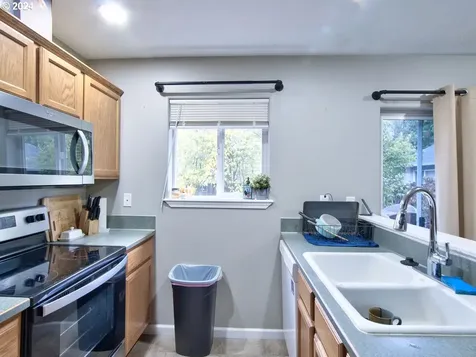 309 W Sherman Street Newberg OR 97132