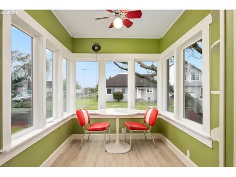 2215 8th Street Tillamook OR 97141