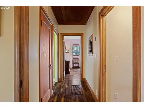 2215 8th Street Tillamook OR 97141