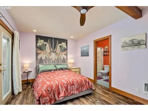 2215 8th Street Tillamook OR 97141