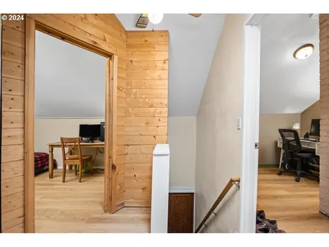 2215 8th Street Tillamook OR 97141
