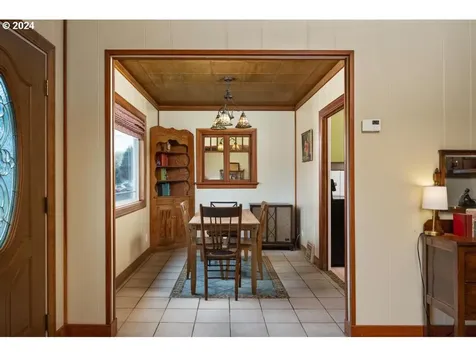 2215 8th Street Tillamook OR 97141