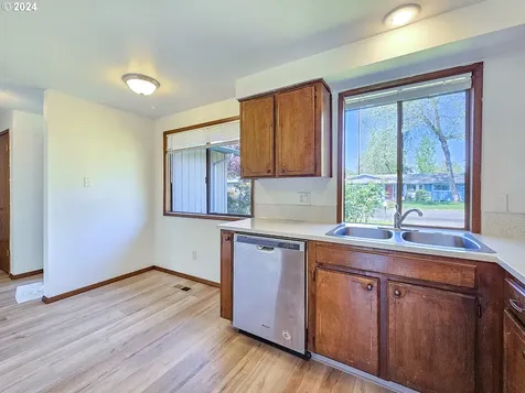 16320 Sw Vincent Street Beaverton OR 97078