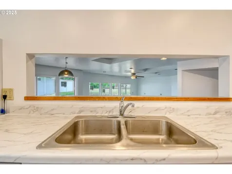 715 SW 28th Street Pendleton OR 97801