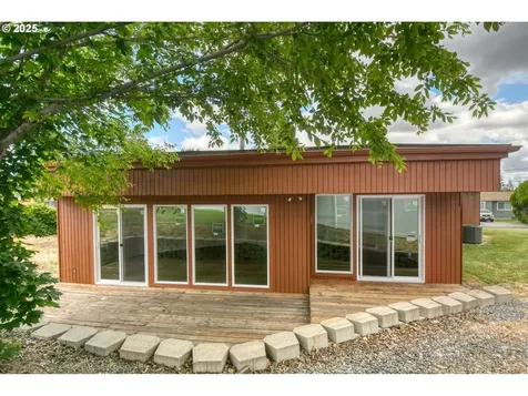 715 SW 28th Street Pendleton OR 97801