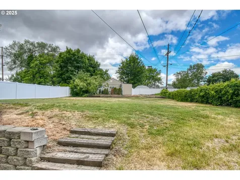 715 SW 28th Street Pendleton OR 97801