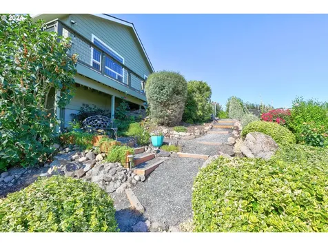 3125 E 13th Street The Dalles OR 97058
