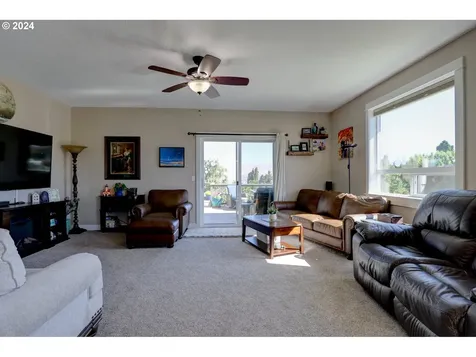 3125 E 13th Street The Dalles OR 97058