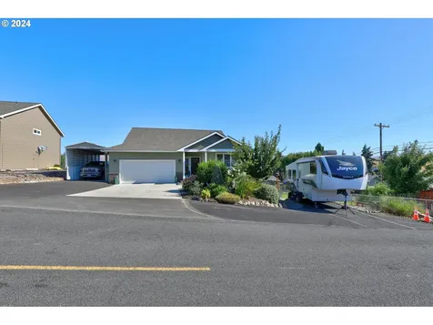 3125 E 13th Street The Dalles OR 97058