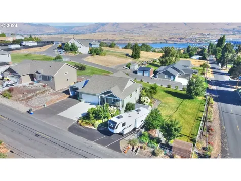 3125 E 13th Street The Dalles OR 97058