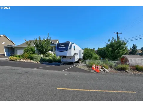 3125 E 13th Street The Dalles OR 97058