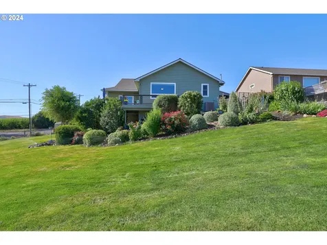3125 E 13th Street The Dalles OR 97058