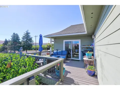 3125 E 13th Street The Dalles OR 97058