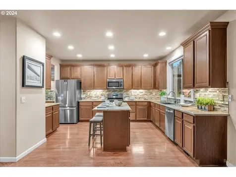 6842 NE Willowgrove Street Hillsboro OR 97124