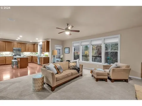 6842 NE Willowgrove Street Hillsboro OR 97124