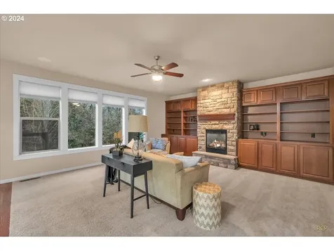 6842 NE Willowgrove Street Hillsboro OR 97124