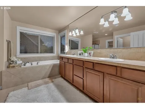 6842 NE Willowgrove Street Hillsboro OR 97124