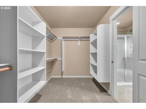 6842 NE Willowgrove Street Hillsboro OR 97124