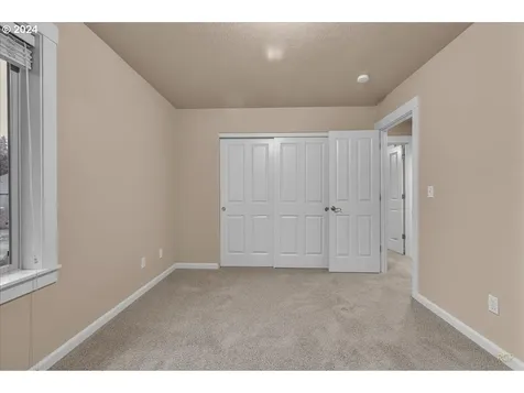 6842 NE Willowgrove Street Hillsboro OR 97124