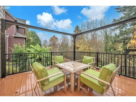 6842 NE Willowgrove Street Hillsboro OR 97124
