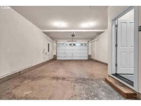 6842 NE Willowgrove Street Hillsboro OR 97124